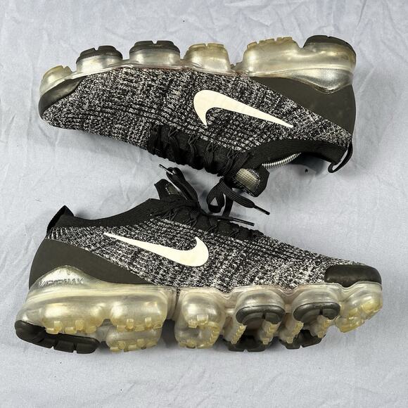 Nike Air VaporMax Flyknit 3 Men’s Size 12 Running Shoes Gym Sneakers AJ6900-002 - Picture 2 of 8